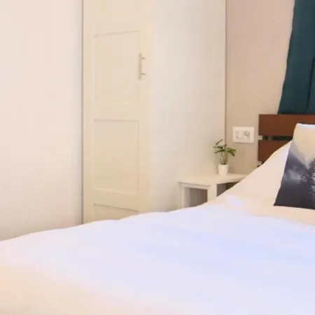 The Hideaway - And The Via Lattea Apartment *